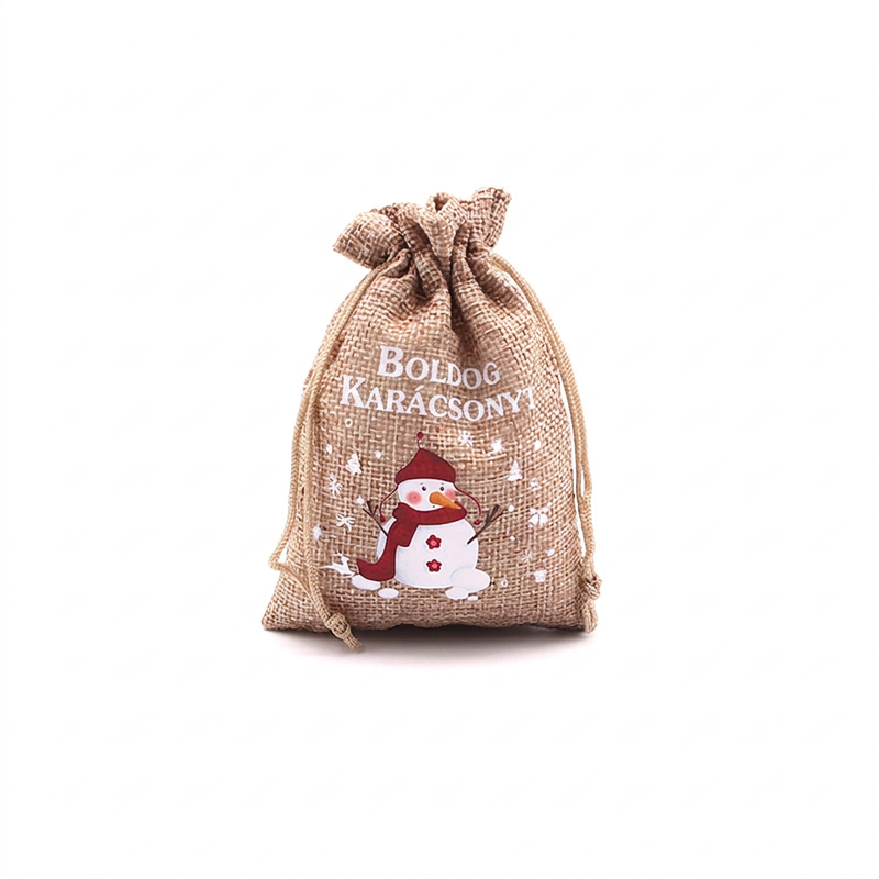 🎄✨ Karácsonyi zsákvászon ajándéktasak húzózsinórral: Stílusos csomagolás másodpercek alatt – búcsú a drága csomagolópapírtól és a ragasztószalag bajlódásától! 🎅🎁